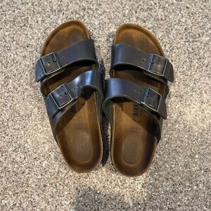 Birkenstock women’s Arizona Sandals